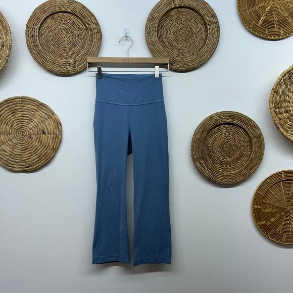 $118 Lululemon Groove Super High Rise Crop 23" Utility Blue 4 Cropped Crop Yoga - Picture 2 of 7